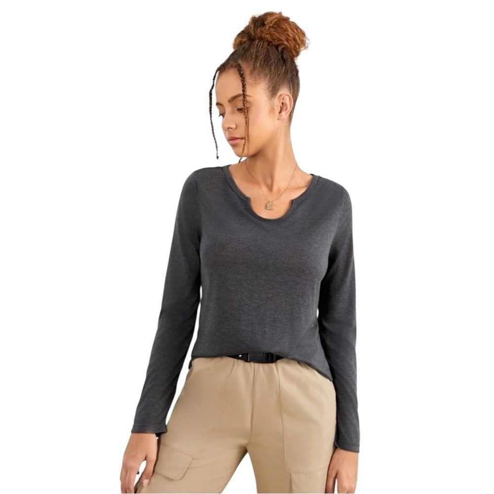 SHEIN Gray Women’s V -Neck Cropped Tee Size M | 3154
